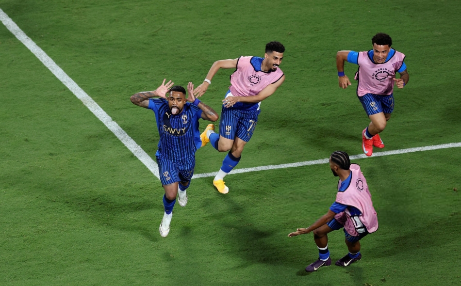 九游-赛前意大利杯焦点战;曼城绝杀压哨;引发热议;赛季目标并未改变(曼城绝杀时刻)